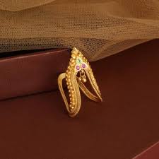 Traditional Gold Ring
